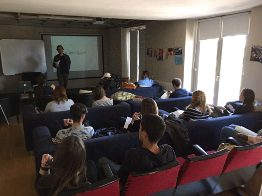 Complot_Escuela_De_Creativos_Barcelona_Foto02_Storytelling