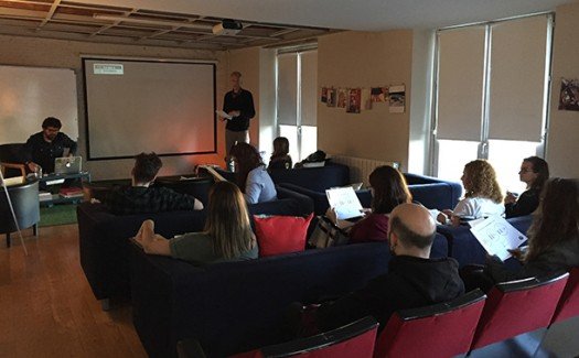 Complot_Escuela_de_Creativos_Barcelona_Cronica_Curso_Social_Media_Primer_Dia_foto01