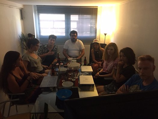 Complot_Escuela_de_Creativos_Barcelona_Cronica_Final_Social_Media_1