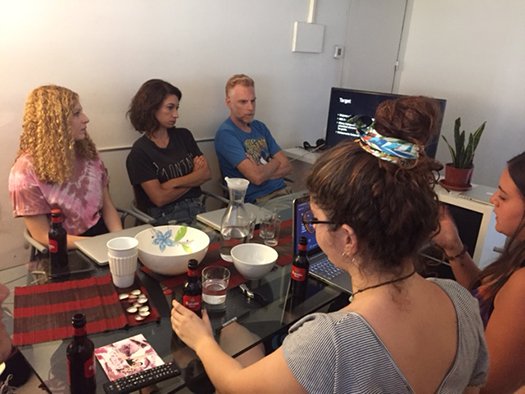 Complot_Escuela_de_Creativos_Barcelona_Cronica_Final_Social_Media_2